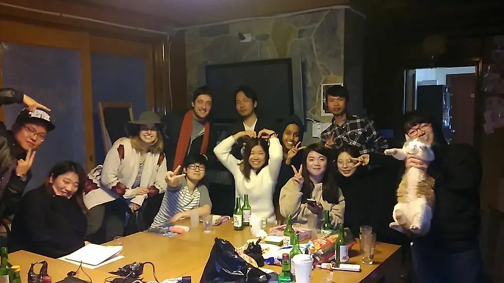 Hongdae Orange Guesthouse Сеул 0*,